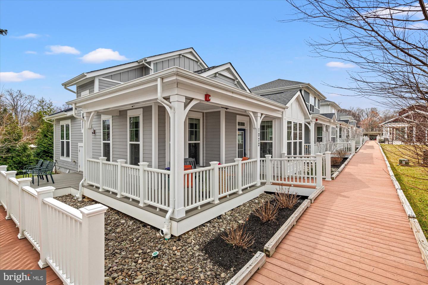 1022 RAILROAD AVE #4, FALLS CHURCH, Virginia 22046, 2 Bedrooms Bedrooms, ,2 BathroomsBathrooms,Residential,For sale,1022 RAILROAD AVE #4,VAFA2003466 MLS # VAFA2003466 1022 RAILROAD AVE #4, FALLS CHURCH, Virginia 22046, 2 Bedrooms Bedrooms, ,2 BathroomsBathrooms,Residential,For sale,1022 RAILROAD AVE #4,VAFA2003466 MLS # VAFA2003466