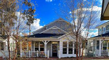 1022 RAILROAD AVE #4, FALLS CHURCH, Virginia 22046, 2 Bedrooms Bedrooms, ,2 BathroomsBathrooms,Residential,For sale,1022 RAILROAD AVE #4,VAFA2003466 MLS # VAFA2003466