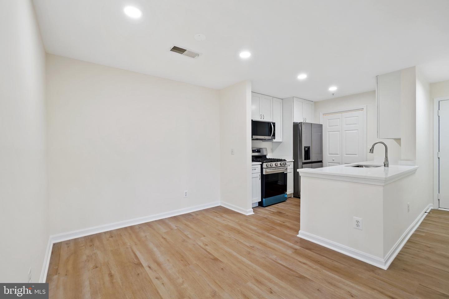 14184 CUDDY LOOP #201, WOODBRIDGE, Virginia 22193, 2 Bedrooms Bedrooms, 4 Rooms Rooms,2 BathroomsBathrooms,Residential,For sale,14184 CUDDY LOOP #201,VAPW2108246 MLS # VAPW2108246 14184 CUDDY LOOP #201, WOODBRIDGE, Virginia 22193, 2 Bedrooms Bedrooms, 4 Rooms Rooms,2 BathroomsBathrooms,Residential,For sale,14184 CUDDY LOOP #201,VAPW2108246 MLS # VAPW2108246