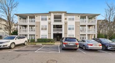 14184 CUDDY LOOP #201, WOODBRIDGE, Virginia 22193, 2 Bedrooms Bedrooms, 4 Rooms Rooms,2 BathroomsBathrooms,Residential,For sale,14184 CUDDY LOOP #201,VAPW2108246 MLS # VAPW2108246