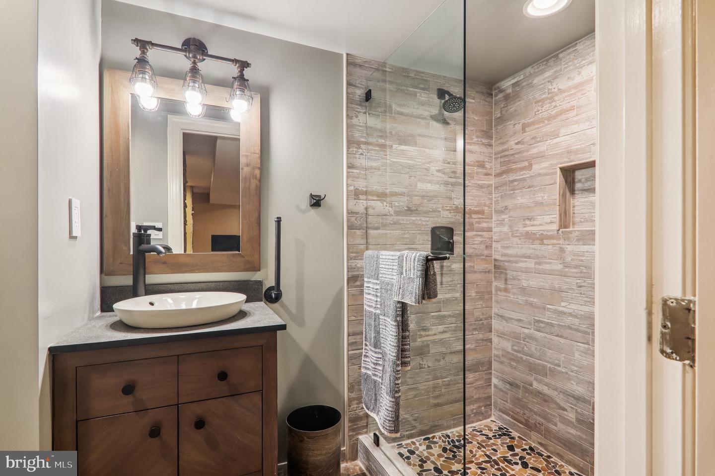 4200 19TH ST NE, WASHINGTON, District Of Columbia 20018, 4 Bedrooms Bedrooms, ,3 BathroomsBathrooms,Residential,For sale,4200 19TH ST NE,DCDC2232908 MLS # DCDC2232908