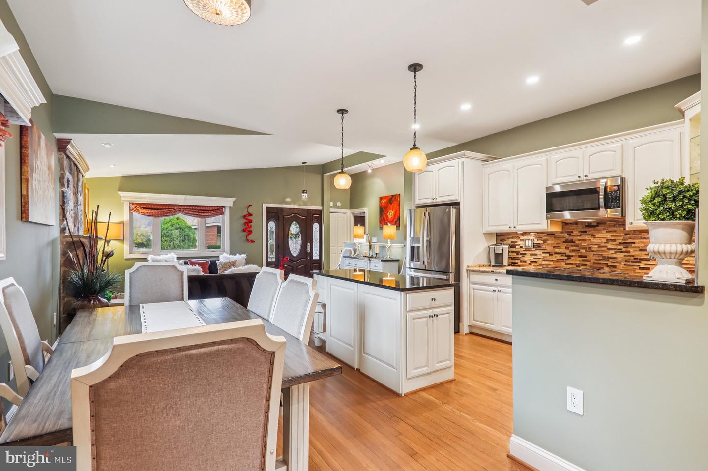 4200 19TH ST NE, WASHINGTON, District Of Columbia 20018, 4 Bedrooms Bedrooms, ,3 BathroomsBathrooms,Residential,For sale,4200 19TH ST NE,DCDC2232908 MLS # DCDC2232908