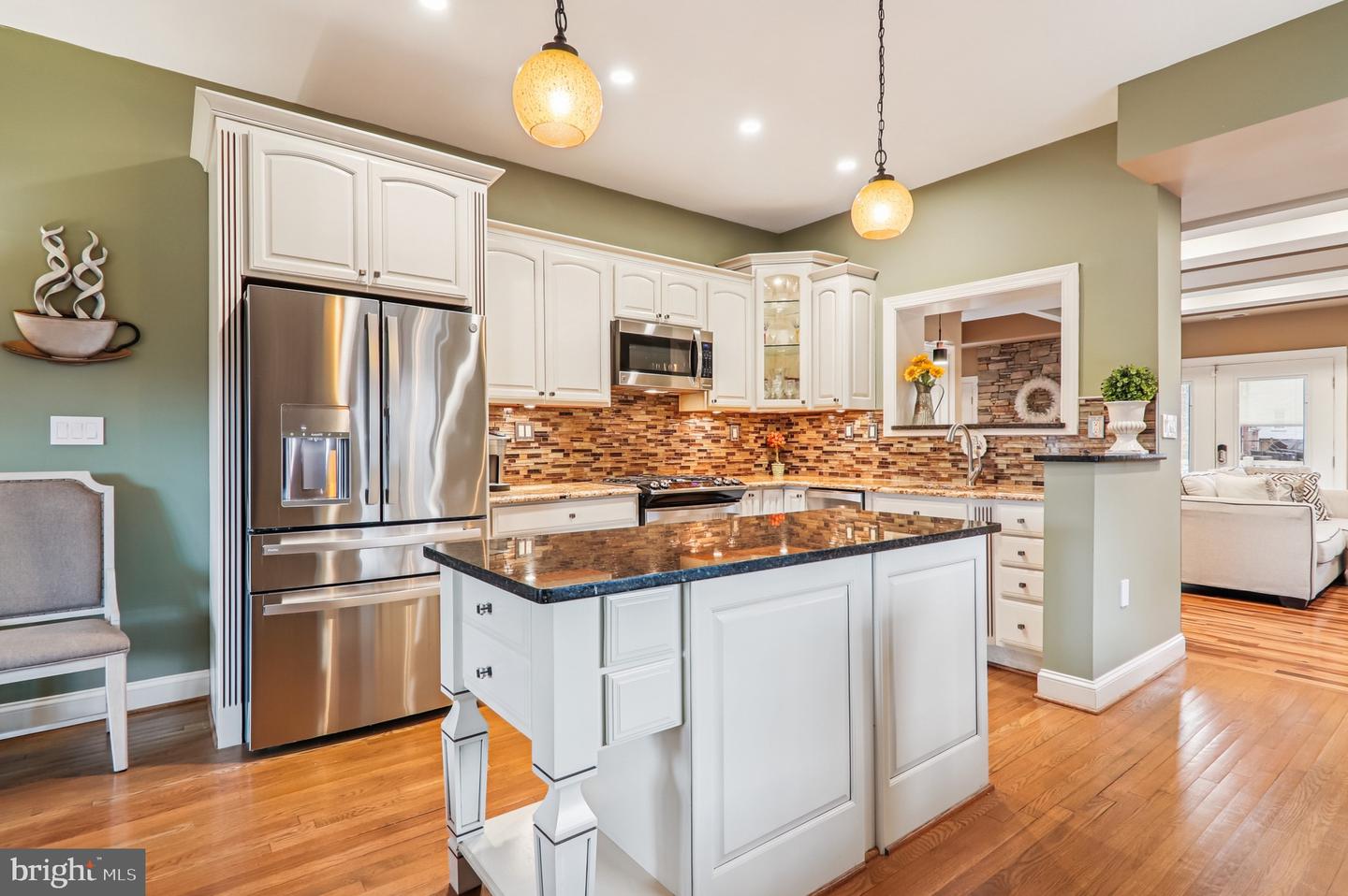 4200 19TH ST NE, WASHINGTON, District Of Columbia 20018, 4 Bedrooms Bedrooms, ,3 BathroomsBathrooms,Residential,For sale,4200 19TH ST NE,DCDC2232908 MLS # DCDC2232908