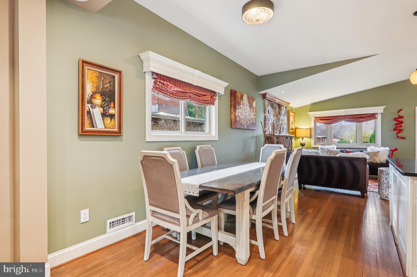 4200 19TH ST NE, WASHINGTON, District Of Columbia 20018, 4 Bedrooms Bedrooms, ,3 BathroomsBathrooms,Residential,For sale,4200 19TH ST NE,DCDC2232908 MLS # DCDC2232908