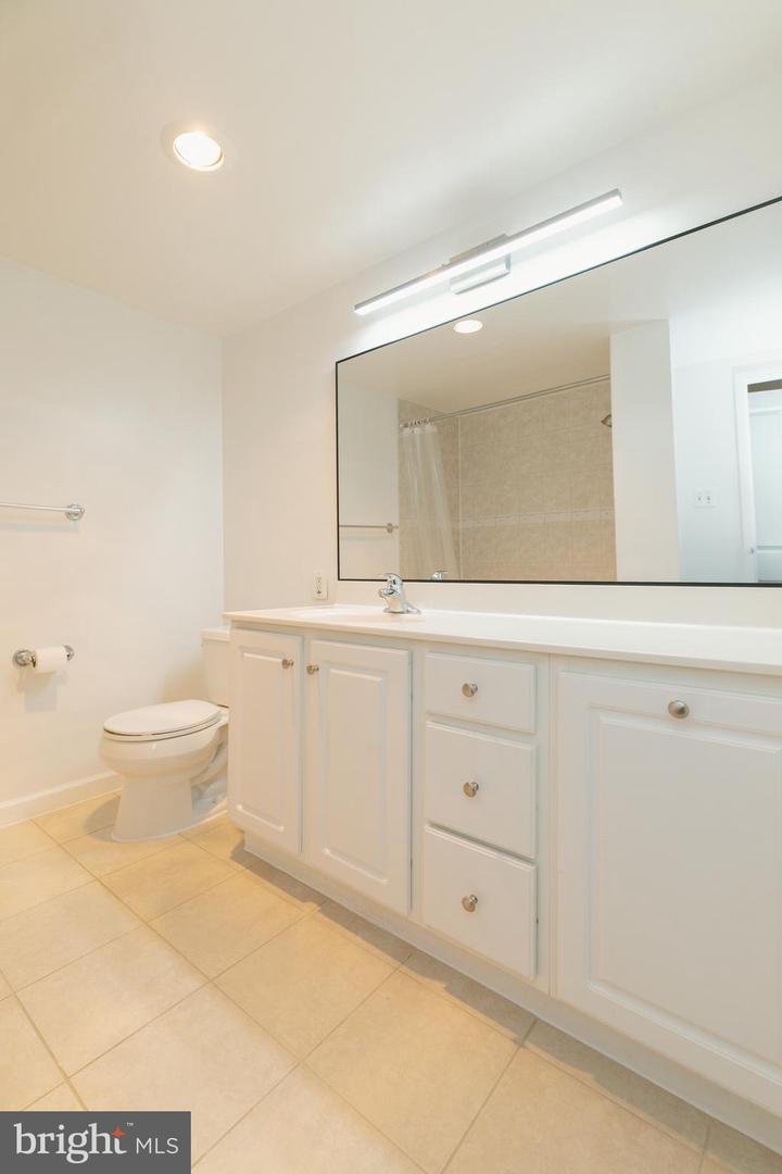 10570 MAIN ST #424, FAIRFAX, Virginia 22030, 2 Bedrooms Bedrooms, ,1 BathroomBathrooms,Residential,For sale,10570 MAIN ST #424,VAFC2007524 MLS # VAFC2007524 10570 MAIN ST #424, FAIRFAX, Virginia 22030, 2 Bedrooms Bedrooms, ,1 BathroomBathrooms,Residential,For sale,10570 MAIN ST #424,VAFC2007524 MLS # VAFC2007524