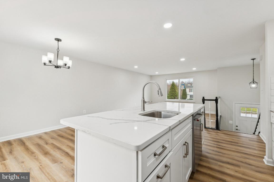 4362 CUB RUN RD, CHANTILLY, Virginia 20151, 3 Bedrooms Bedrooms, ,2 BathroomsBathrooms,Residential,For sale,4362 CUB RUN RD,VAFX2280488 MLS # VAFX2280488 4362 CUB RUN RD, CHANTILLY, Virginia 20151, 3 Bedrooms Bedrooms, ,2 BathroomsBathrooms,Residential,For sale,4362 CUB RUN RD,VAFX2280488 MLS # VAFX2280488