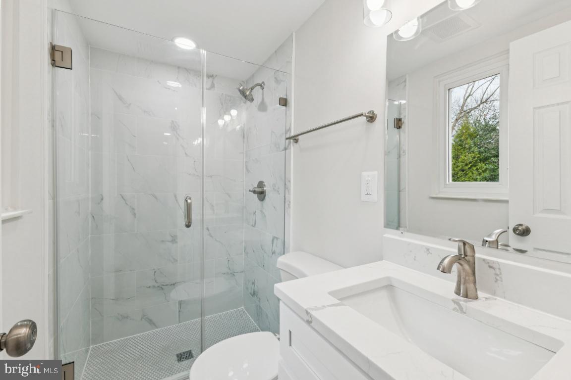 4362 CUB RUN RD, CHANTILLY, Virginia 20151, 3 Bedrooms Bedrooms, ,2 BathroomsBathrooms,Residential,For sale,4362 CUB RUN RD,VAFX2280488 MLS # VAFX2280488 4362 CUB RUN RD, CHANTILLY, Virginia 20151, 3 Bedrooms Bedrooms, ,2 BathroomsBathrooms,Residential,For sale,4362 CUB RUN RD,VAFX2280488 MLS # VAFX2280488