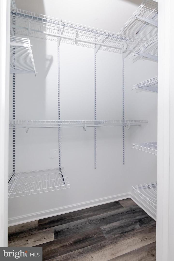 11373 ARISTOTLE DR #9-209, FAIRFAX, Virginia 22030, 3 Bedrooms Bedrooms, ,2 BathroomsBathrooms,Residential,For sale,11373 ARISTOTLE DR #9-209,VAFX2280492 MLS # VAFX2280492