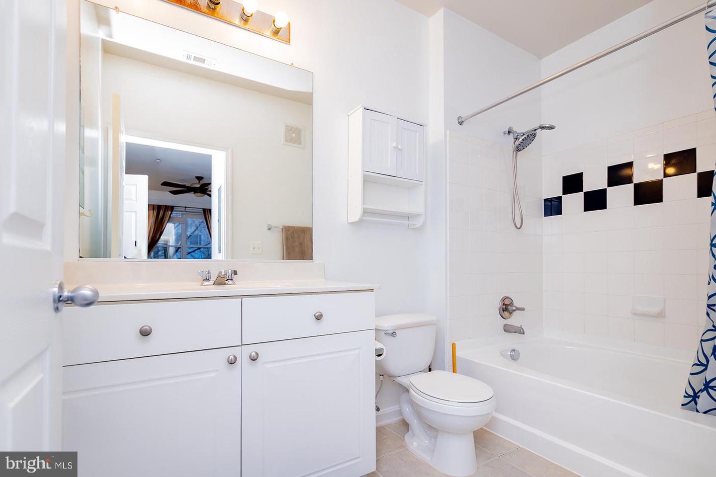 11373 ARISTOTLE DR #9-209, FAIRFAX, Virginia 22030, 3 Bedrooms Bedrooms, ,2 BathroomsBathrooms,Residential,For sale,11373 ARISTOTLE DR #9-209,VAFX2280492 MLS # VAFX2280492