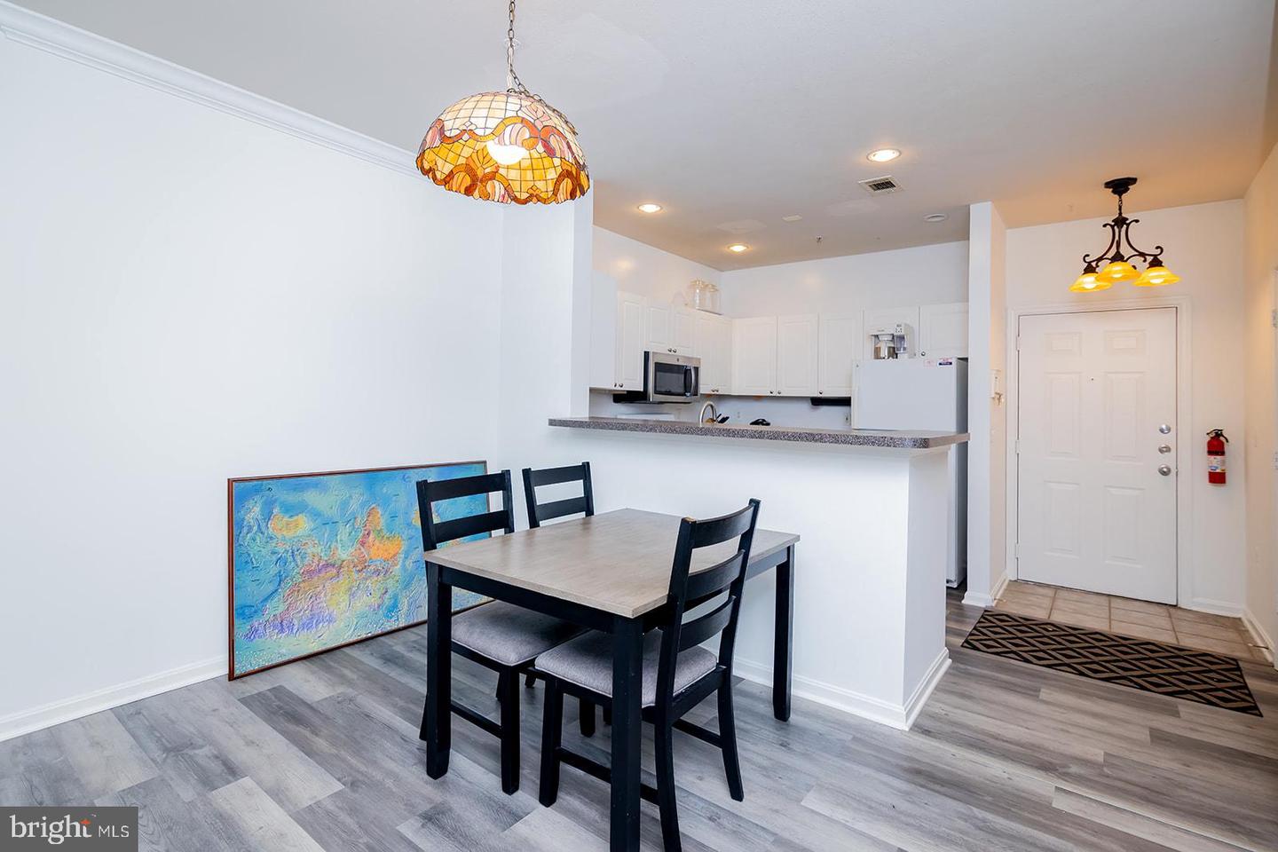 11373 ARISTOTLE DR #9-209, FAIRFAX, Virginia 22030, 3 Bedrooms Bedrooms, ,2 BathroomsBathrooms,Residential,For sale,11373 ARISTOTLE DR #9-209,VAFX2280492 MLS # VAFX2280492