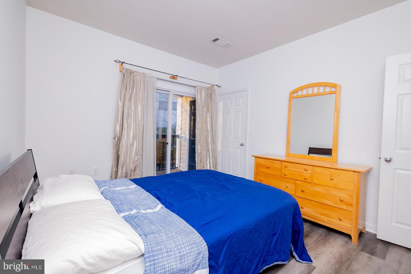 11373 ARISTOTLE DR #9-209, FAIRFAX, Virginia 22030, 3 Bedrooms Bedrooms, ,2 BathroomsBathrooms,Residential,For sale,11373 ARISTOTLE DR #9-209,VAFX2280492 MLS # VAFX2280492