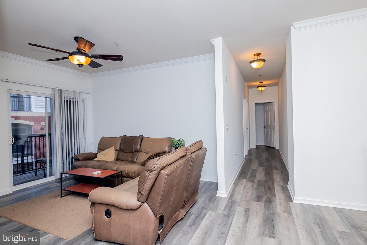 11373 ARISTOTLE DR #9-209, FAIRFAX, Virginia 22030, 3 Bedrooms Bedrooms, ,2 BathroomsBathrooms,Residential,For sale,11373 ARISTOTLE DR #9-209,VAFX2280492 MLS # VAFX2280492