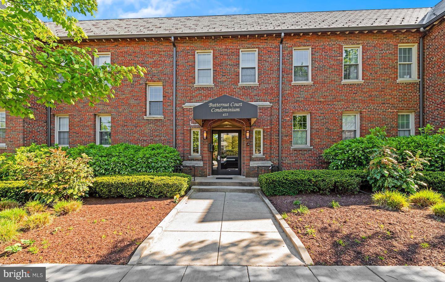422 BUTTERNUT ST NW #T-3, WASHINGTON, District Of Columbia 20012, 1 Bedroom Bedrooms, ,1 BathroomBathrooms,Residential,For sale,422 BUTTERNUT ST NW #T-3,DCDC2233170 MLS # DCDC2233170 422 BUTTERNUT ST NW #T-3, WASHINGTON, District Of Columbia 20012, 1 Bedroom Bedrooms, ,1 BathroomBathrooms,Residential,For sale,422 BUTTERNUT ST NW #T-3,DCDC2233170 MLS # DCDC2233170
