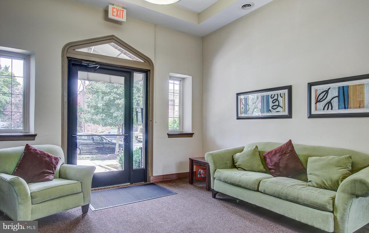 422 BUTTERNUT ST NW #T-3, WASHINGTON, District Of Columbia 20012, 1 Bedroom Bedrooms, ,1 BathroomBathrooms,Residential,For sale,422 BUTTERNUT ST NW #T-3,DCDC2233170 MLS # DCDC2233170 422 BUTTERNUT ST NW #T-3, WASHINGTON, District Of Columbia 20012, 1 Bedroom Bedrooms, ,1 BathroomBathrooms,Residential,For sale,422 BUTTERNUT ST NW #T-3,DCDC2233170 MLS # DCDC2233170