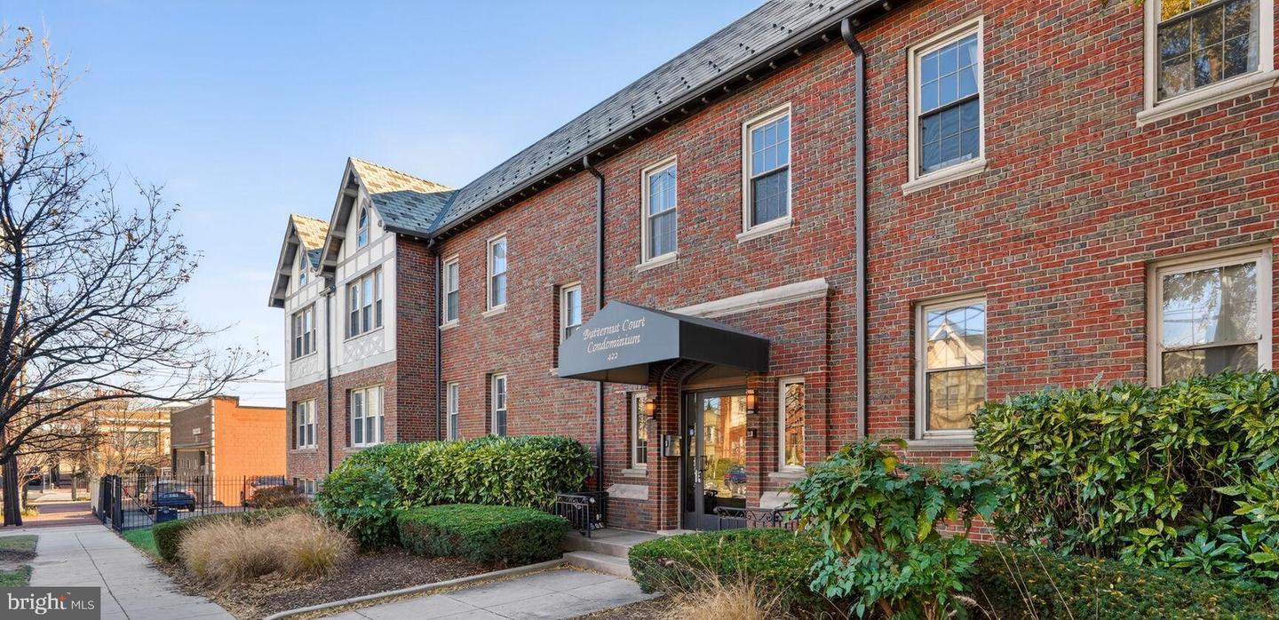 422 BUTTERNUT ST NW #T-3, WASHINGTON, District Of Columbia 20012, 1 Bedroom Bedrooms, ,1 BathroomBathrooms,Residential,For sale,422 BUTTERNUT ST NW #T-3,DCDC2233170 MLS # DCDC2233170 422 BUTTERNUT ST NW #T-3, WASHINGTON, District Of Columbia 20012, 1 Bedroom Bedrooms, ,1 BathroomBathrooms,Residential,For sale,422 BUTTERNUT ST NW #T-3,DCDC2233170 MLS # DCDC2233170