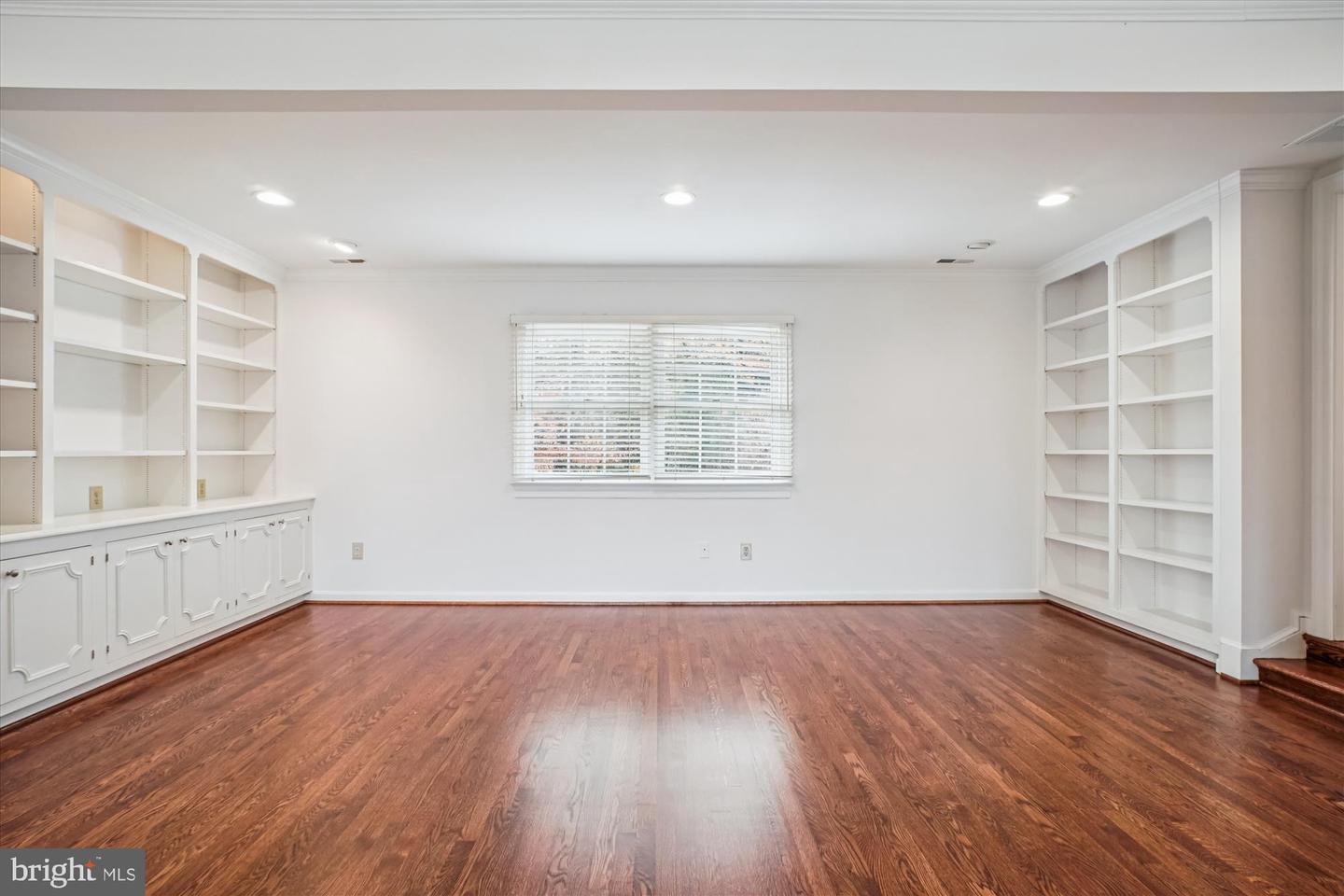 4500 35TH RD N, ARLINGTON, Virginia 22207, 4 Bedrooms Bedrooms, ,3 BathroomsBathrooms,Residential,For sale,4500 35TH RD N,VAAR2066478 MLS # VAAR2066478 4500 35TH RD N, ARLINGTON, Virginia 22207, 4 Bedrooms Bedrooms, ,3 BathroomsBathrooms,Residential,For sale,4500 35TH RD N,VAAR2066478 MLS # VAAR2066478