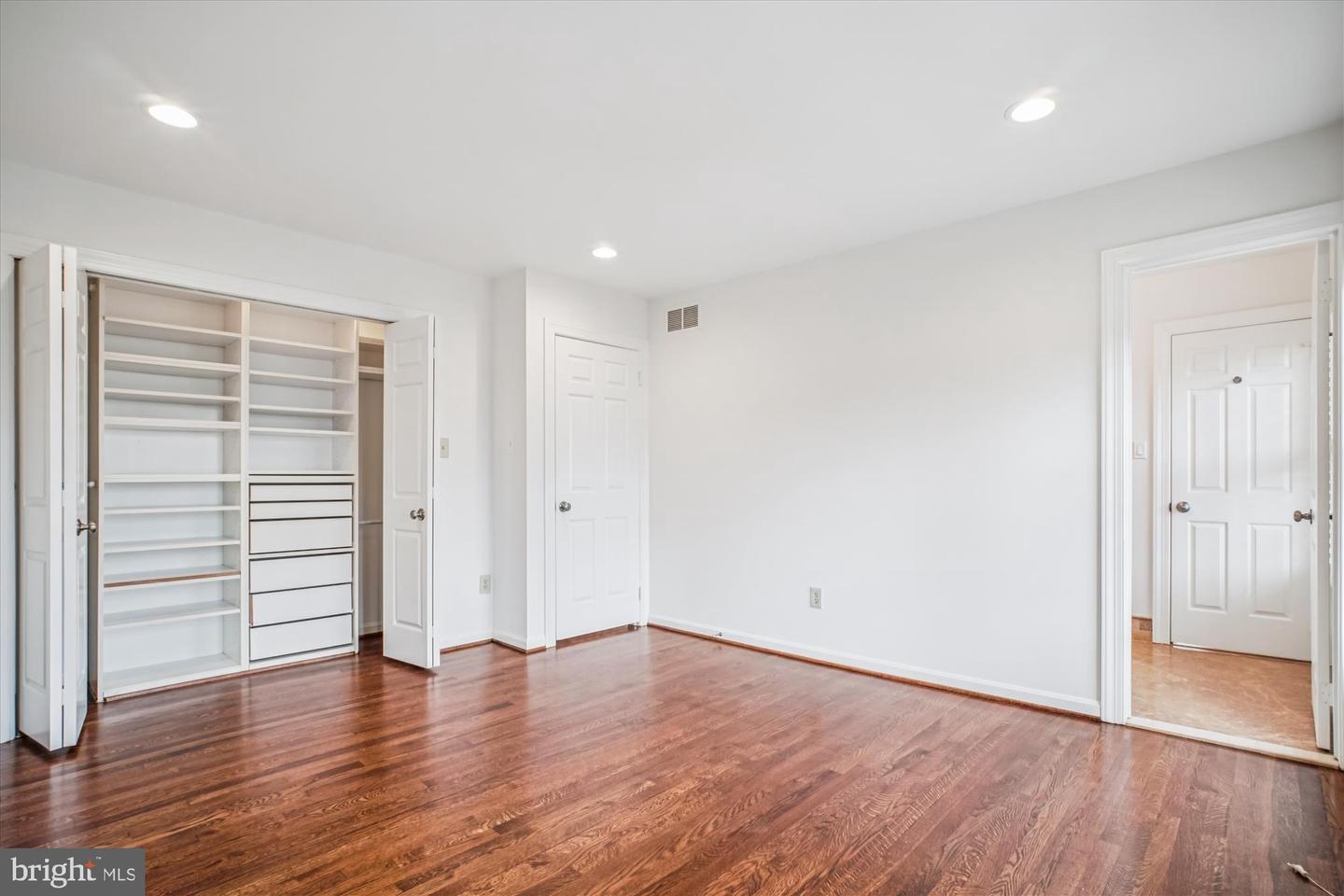 4500 35TH RD N, ARLINGTON, Virginia 22207, 4 Bedrooms Bedrooms, ,3 BathroomsBathrooms,Residential,For sale,4500 35TH RD N,VAAR2066478 MLS # VAAR2066478 4500 35TH RD N, ARLINGTON, Virginia 22207, 4 Bedrooms Bedrooms, ,3 BathroomsBathrooms,Residential,For sale,4500 35TH RD N,VAAR2066478 MLS # VAAR2066478