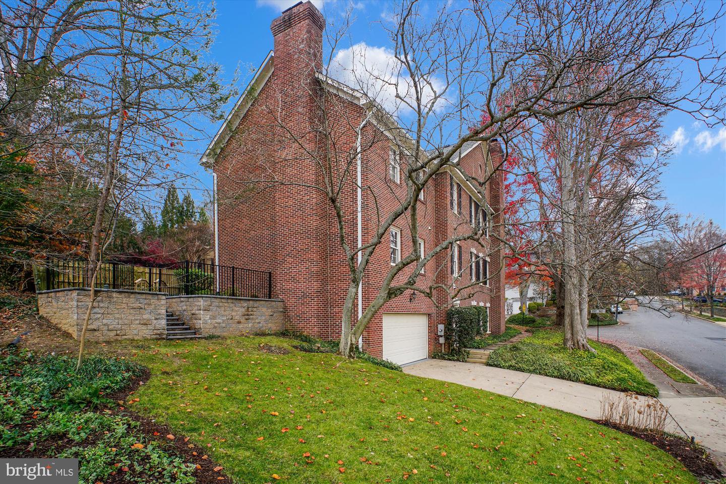 4500 35TH RD N, ARLINGTON, Virginia 22207, 4 Bedrooms Bedrooms, ,3 BathroomsBathrooms,Residential,For sale,4500 35TH RD N,VAAR2066478 MLS # VAAR2066478 4500 35TH RD N, ARLINGTON, Virginia 22207, 4 Bedrooms Bedrooms, ,3 BathroomsBathrooms,Residential,For sale,4500 35TH RD N,VAAR2066478 MLS # VAAR2066478