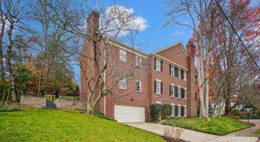 4500 35TH RD N, ARLINGTON, Virginia 22207, 4 Bedrooms Bedrooms, ,3 BathroomsBathrooms,Residential,For sale,4500 35TH RD N,VAAR2066478 MLS # VAAR2066478