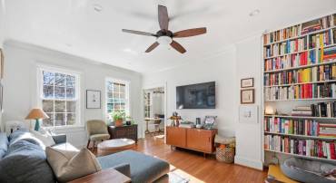 5402 CONNECTICUT AVE NW #202, WASHINGTON, District Of Columbia 20015, 1 Bedroom Bedrooms, 2 Rooms Rooms,1 BathroomBathrooms,Residential,For sale,5402 CONNECTICUT AVE NW #202,DCDC2233194 MLS # DCDC2233194