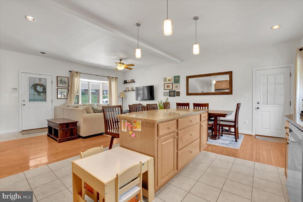 6100 LEEWOOD DR, ALEXANDRIA, Virginia 22310, 5 Bedrooms Bedrooms, ,3 BathroomsBathrooms,Residential,For sale,6100 LEEWOOD DR,VAFX2280680 MLS # VAFX2280680