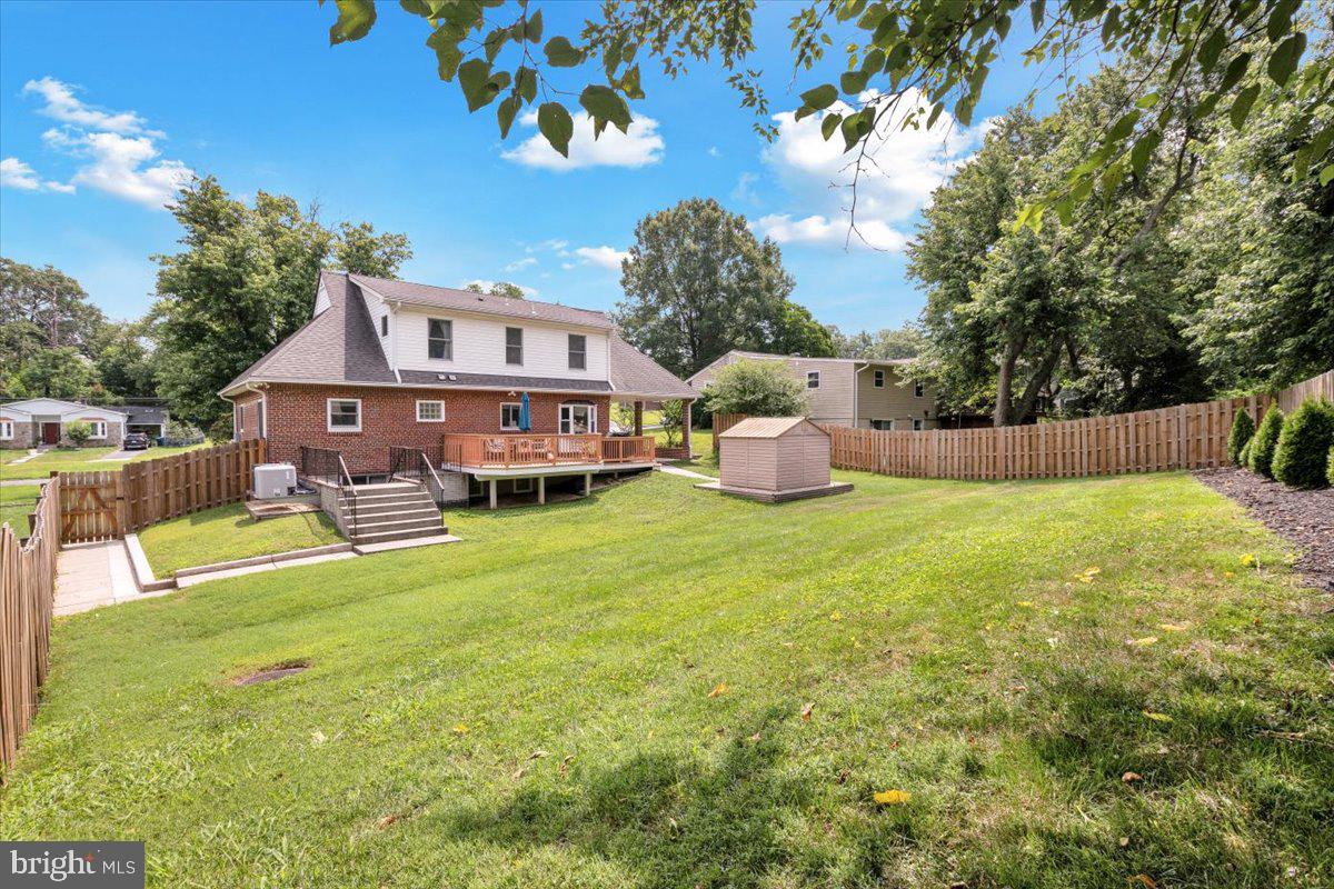 6100 LEEWOOD DR, ALEXANDRIA, Virginia 22310, 5 Bedrooms Bedrooms, ,3 BathroomsBathrooms,Residential,For sale,6100 LEEWOOD DR,VAFX2280680 MLS # VAFX2280680