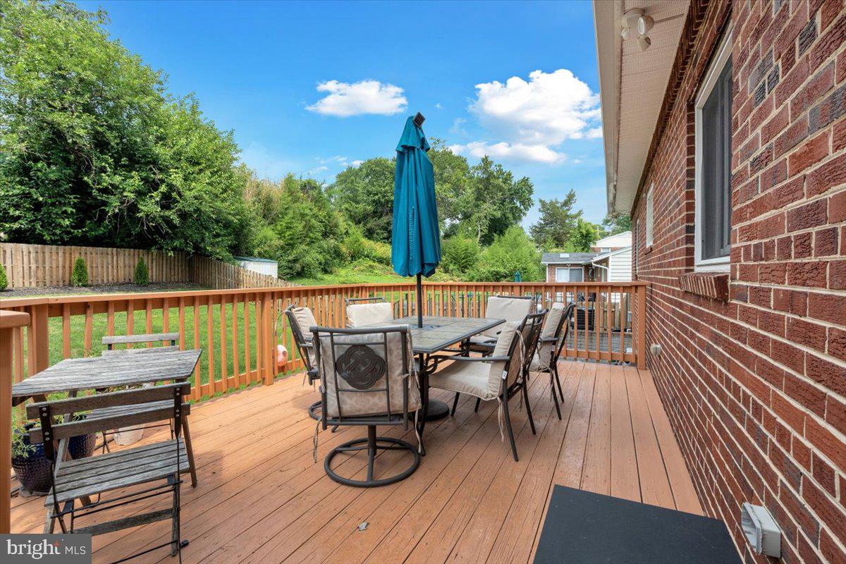 6100 LEEWOOD DR, ALEXANDRIA, Virginia 22310, 5 Bedrooms Bedrooms, ,3 BathroomsBathrooms,Residential,For sale,6100 LEEWOOD DR,VAFX2280680 MLS # VAFX2280680