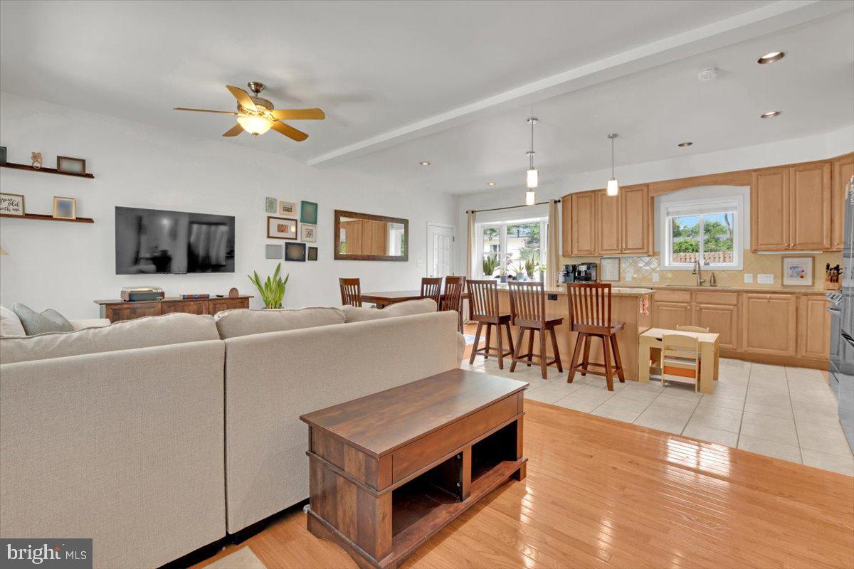 6100 LEEWOOD DR, ALEXANDRIA, Virginia 22310, 5 Bedrooms Bedrooms, ,3 BathroomsBathrooms,Residential,For sale,6100 LEEWOOD DR,VAFX2280680 MLS # VAFX2280680