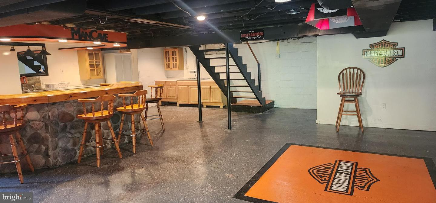 1064 STRASBURG RD, FRONT ROYAL, Virginia 22630, 4 Bedrooms Bedrooms, ,2 BathroomsBathrooms,Residential,For sale,1064 STRASBURG RD,VAWR2012864 MLS # VAWR2012864