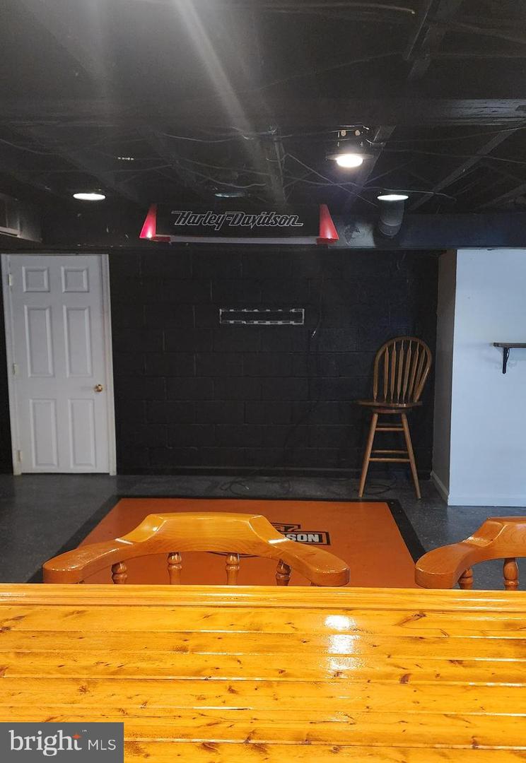 1064 STRASBURG RD, FRONT ROYAL, Virginia 22630, 4 Bedrooms Bedrooms, ,2 BathroomsBathrooms,Residential,For sale,1064 STRASBURG RD,VAWR2012864 MLS # VAWR2012864