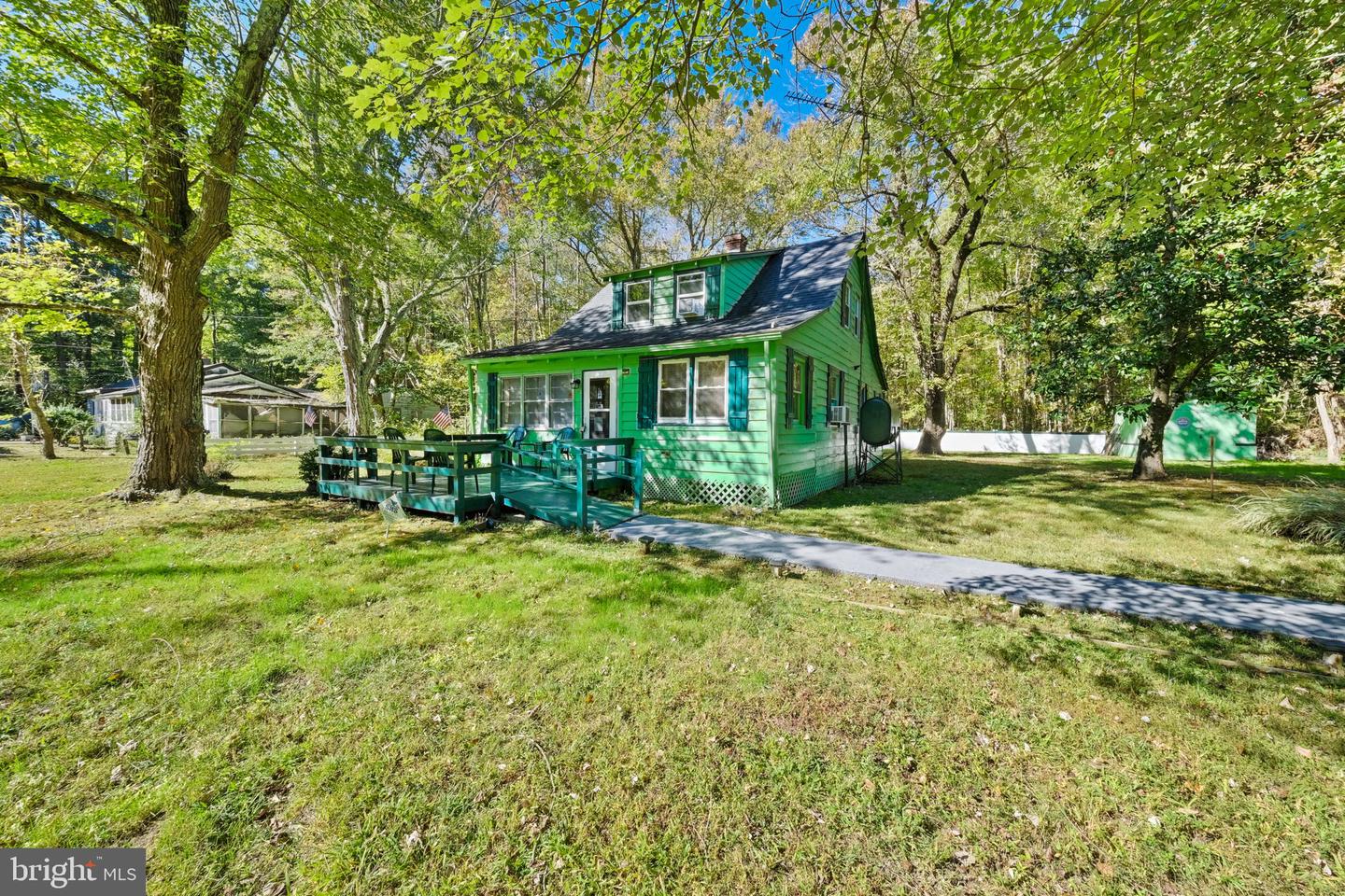 2097 COLES POINT RD, HAGUE, Virginia 22469, 3 Bedrooms Bedrooms, 5 Rooms Rooms,1 BathroomBathrooms,Residential,For sale,2097 COLES POINT RD,VAWE2010180 MLS # VAWE2010180