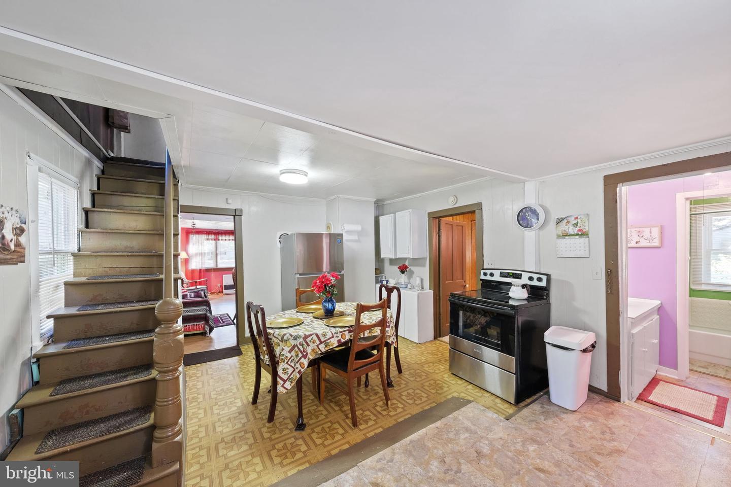 2097 COLES POINT RD, HAGUE, Virginia 22469, 3 Bedrooms Bedrooms, 5 Rooms Rooms,1 BathroomBathrooms,Residential,For sale,2097 COLES POINT RD,VAWE2010180 MLS # VAWE2010180