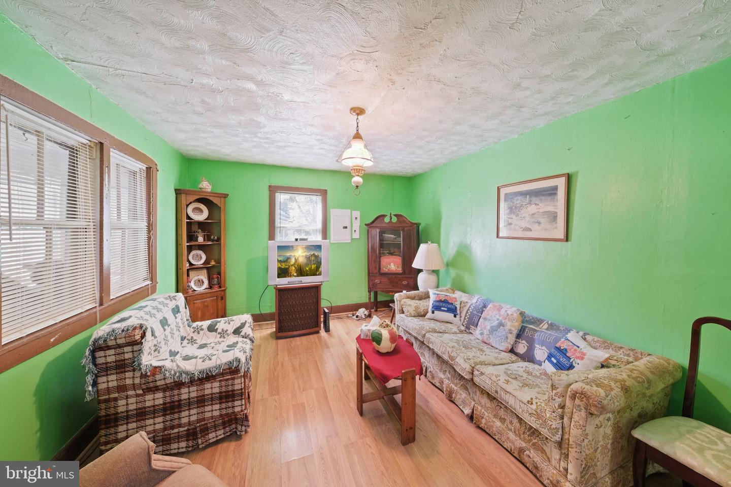 2097 COLES POINT RD, HAGUE, Virginia 22469, 3 Bedrooms Bedrooms, 5 Rooms Rooms,1 BathroomBathrooms,Residential,For sale,2097 COLES POINT RD,VAWE2010180 MLS # VAWE2010180