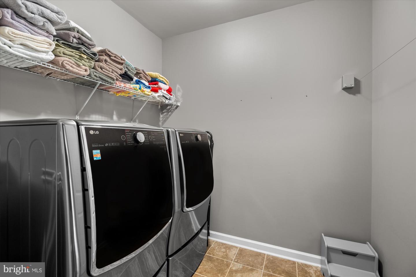 9091 BEAR BRANCH PL, FAIRFAX, Virginia 22031, 5 Bedrooms Bedrooms, ,5 BathroomsBathrooms,Residential,For sale,9091 BEAR BRANCH PL,VAFX2280810 MLS # VAFX2280810