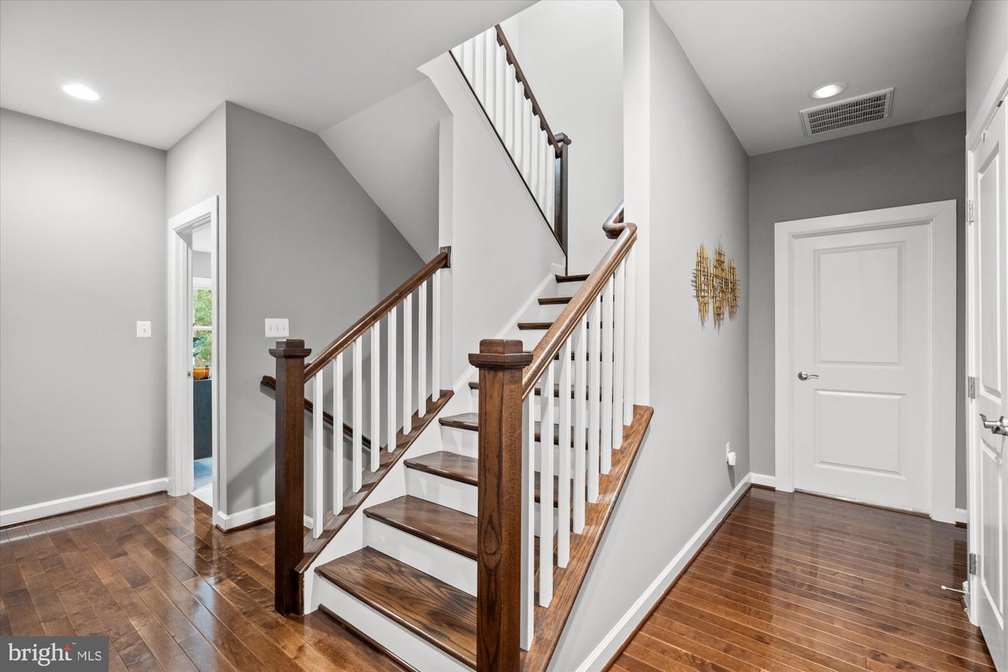 9091 BEAR BRANCH PL, FAIRFAX, Virginia 22031, 5 Bedrooms Bedrooms, ,5 BathroomsBathrooms,Residential,For sale,9091 BEAR BRANCH PL,VAFX2280810 MLS # VAFX2280810