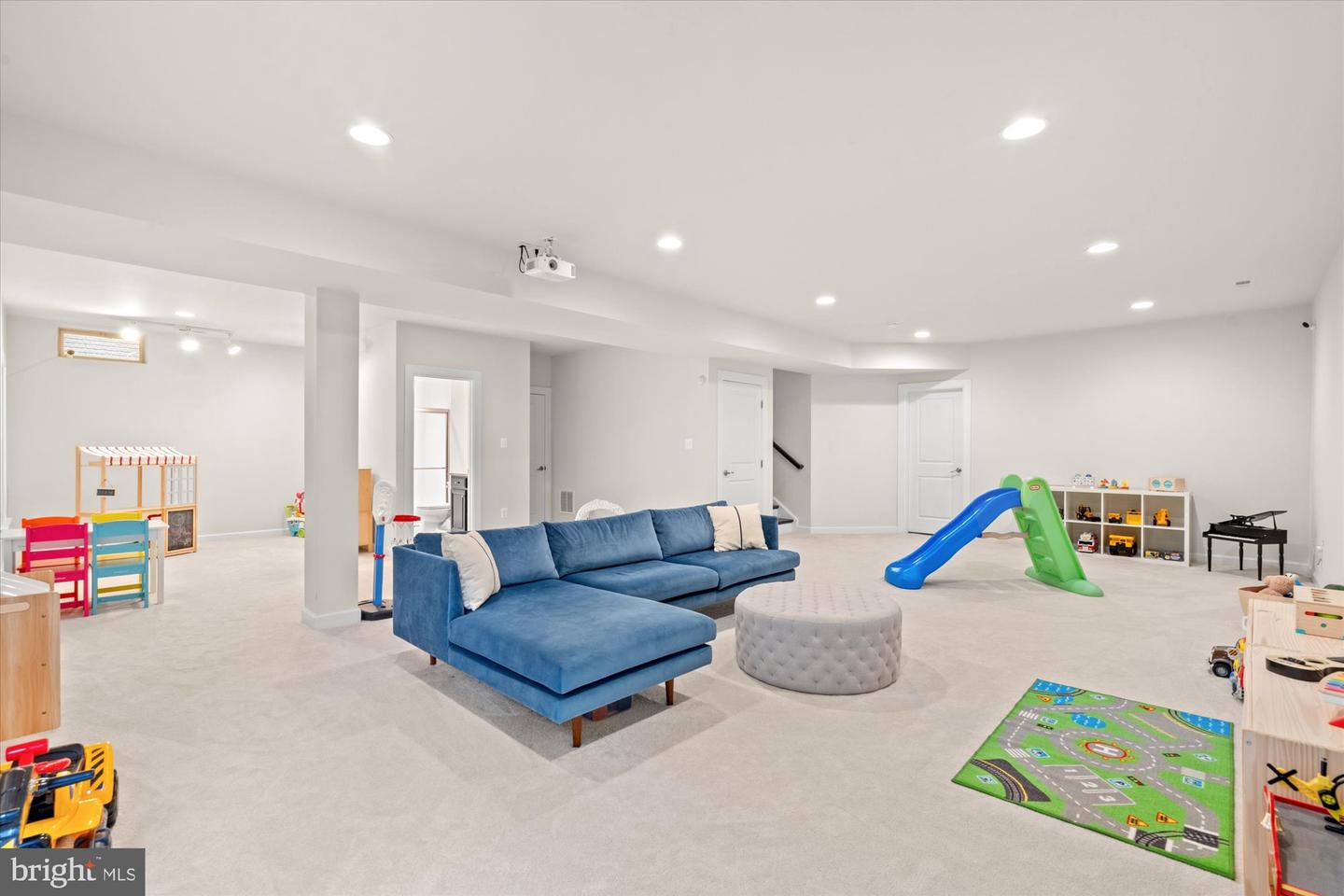 9091 BEAR BRANCH PL, FAIRFAX, Virginia 22031, 5 Bedrooms Bedrooms, ,5 BathroomsBathrooms,Residential,For sale,9091 BEAR BRANCH PL,VAFX2280810 MLS # VAFX2280810