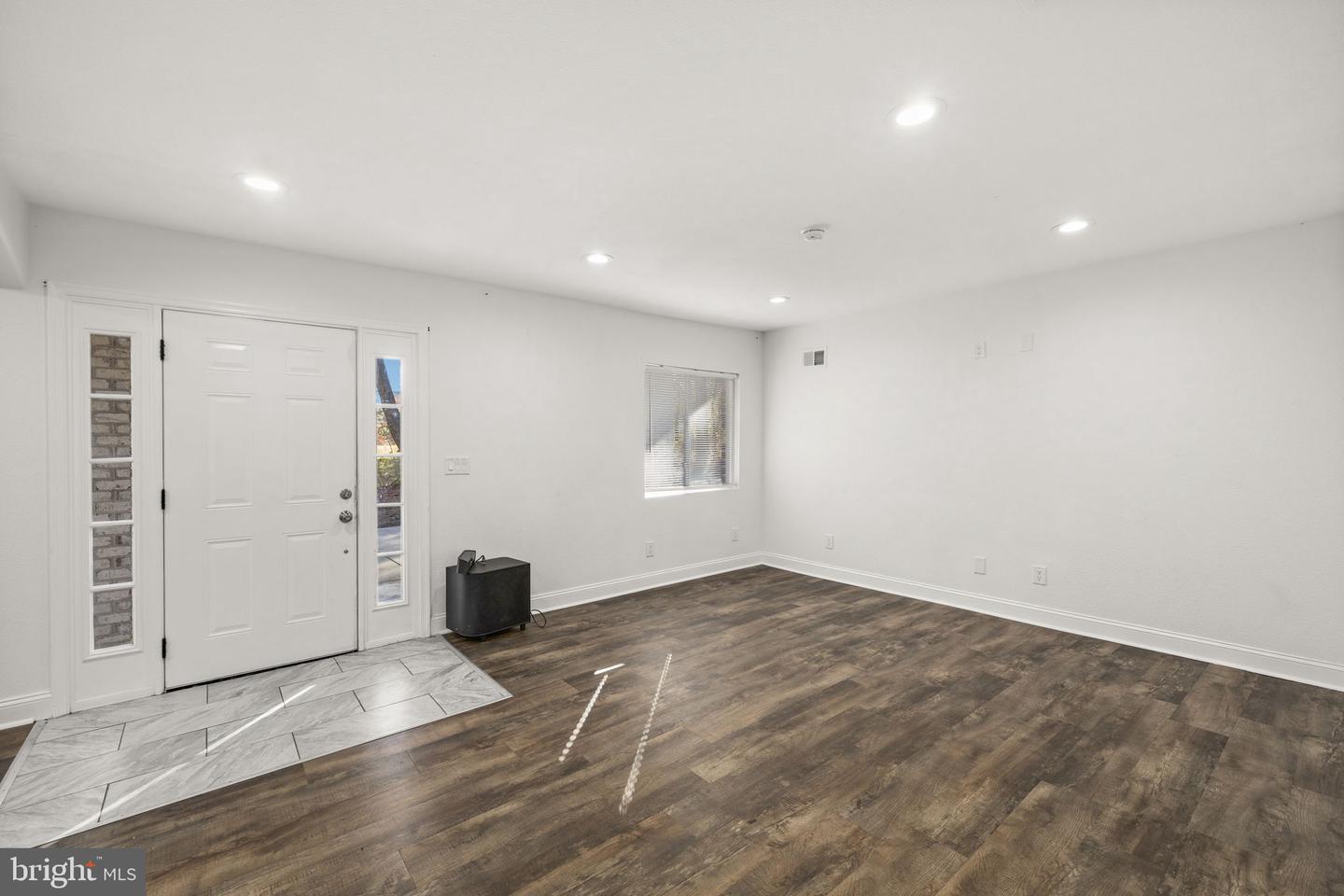 44 RAVENWOOD DR, FREDERICKSBURG, Virginia 22406, 3 Bedrooms Bedrooms, 12 Rooms Rooms,3 BathroomsBathrooms,Residential,For sale,44 RAVENWOOD DR,VAST2044490 MLS # VAST2044490