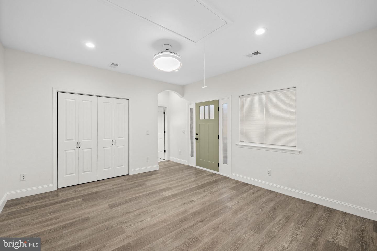 44 RAVENWOOD DR, FREDERICKSBURG, Virginia 22406, 3 Bedrooms Bedrooms, 12 Rooms Rooms,3 BathroomsBathrooms,Residential,For sale,44 RAVENWOOD DR,VAST2044490 MLS # VAST2044490