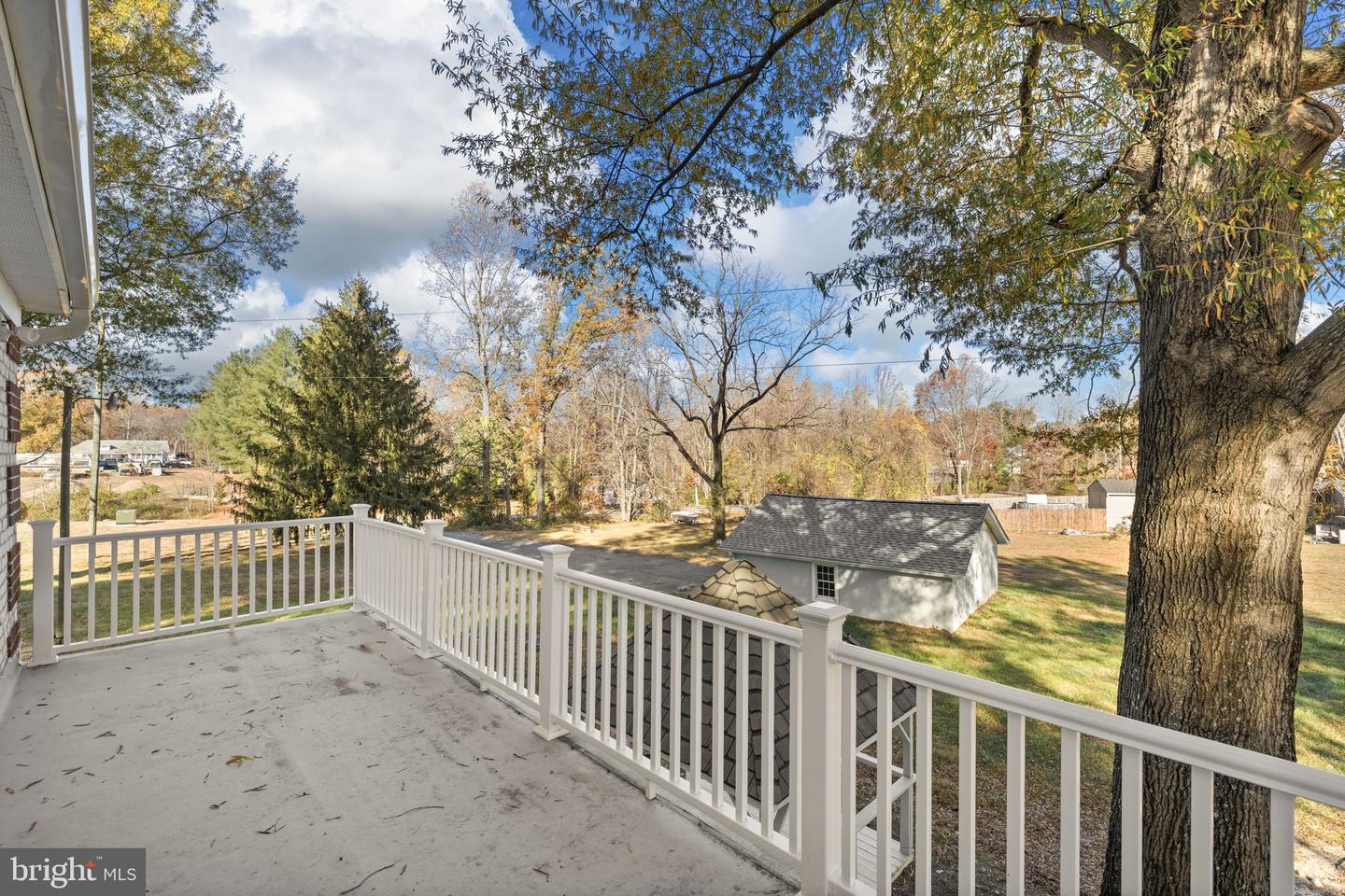 44 RAVENWOOD DR, FREDERICKSBURG, Virginia 22406, 3 Bedrooms Bedrooms, 12 Rooms Rooms,3 BathroomsBathrooms,Residential,For sale,44 RAVENWOOD DR,VAST2044490 MLS # VAST2044490