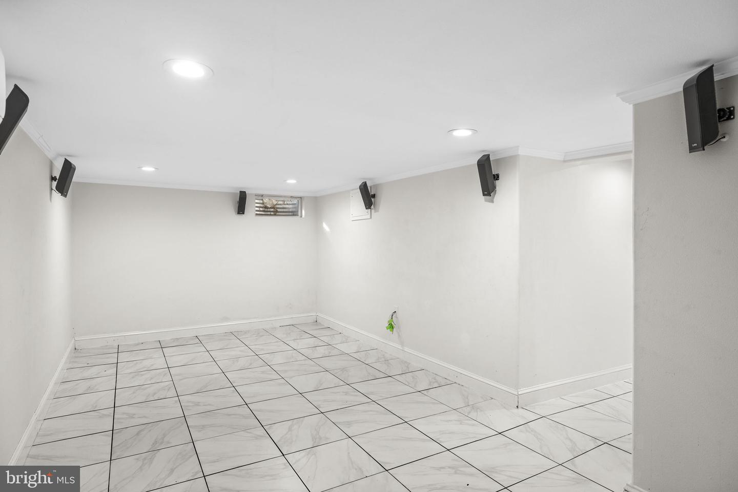 44 RAVENWOOD DR, FREDERICKSBURG, Virginia 22406, 3 Bedrooms Bedrooms, 12 Rooms Rooms,3 BathroomsBathrooms,Residential,For sale,44 RAVENWOOD DR,VAST2044490 MLS # VAST2044490