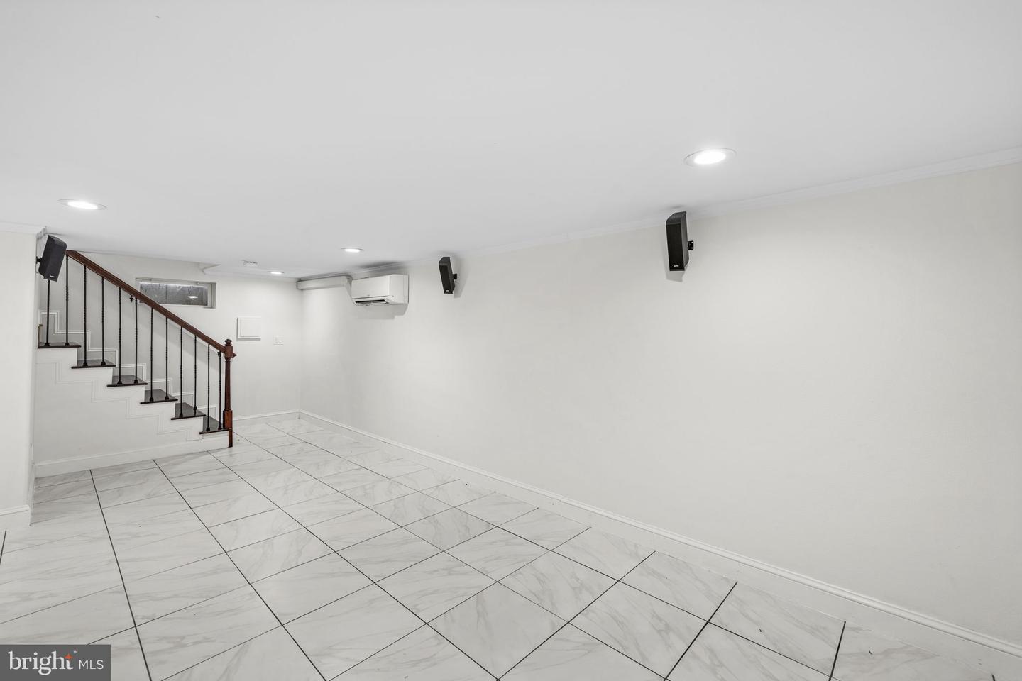 44 RAVENWOOD DR, FREDERICKSBURG, Virginia 22406, 3 Bedrooms Bedrooms, 12 Rooms Rooms,3 BathroomsBathrooms,Residential,For sale,44 RAVENWOOD DR,VAST2044490 MLS # VAST2044490