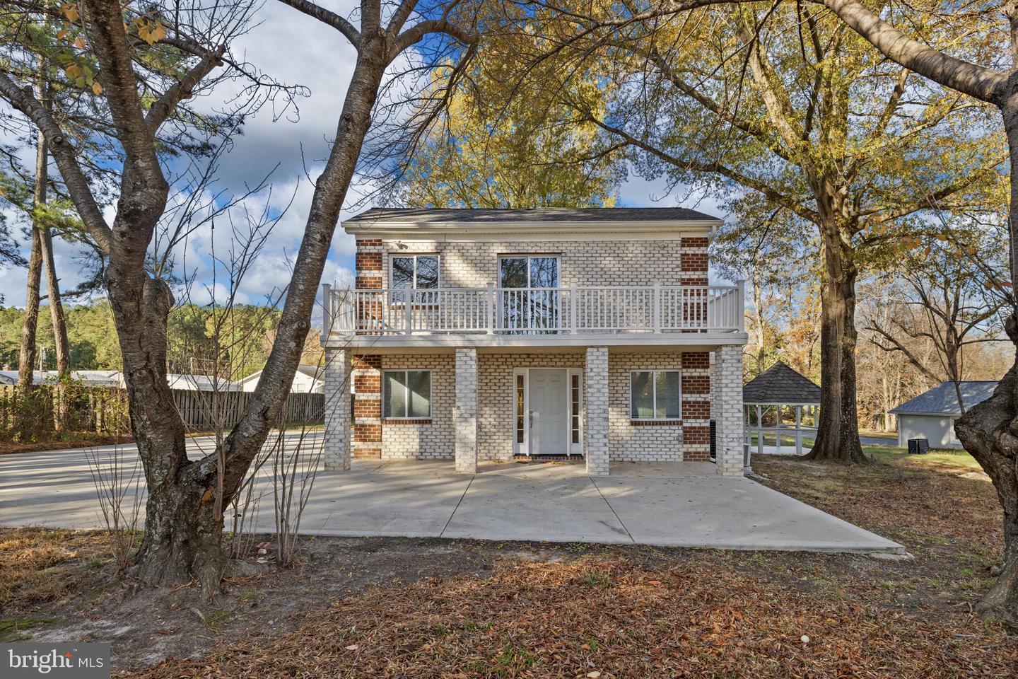 44 RAVENWOOD DR, FREDERICKSBURG, Virginia 22406, 3 Bedrooms Bedrooms, 12 Rooms Rooms,3 BathroomsBathrooms,Residential,For sale,44 RAVENWOOD DR,VAST2044490 MLS # VAST2044490