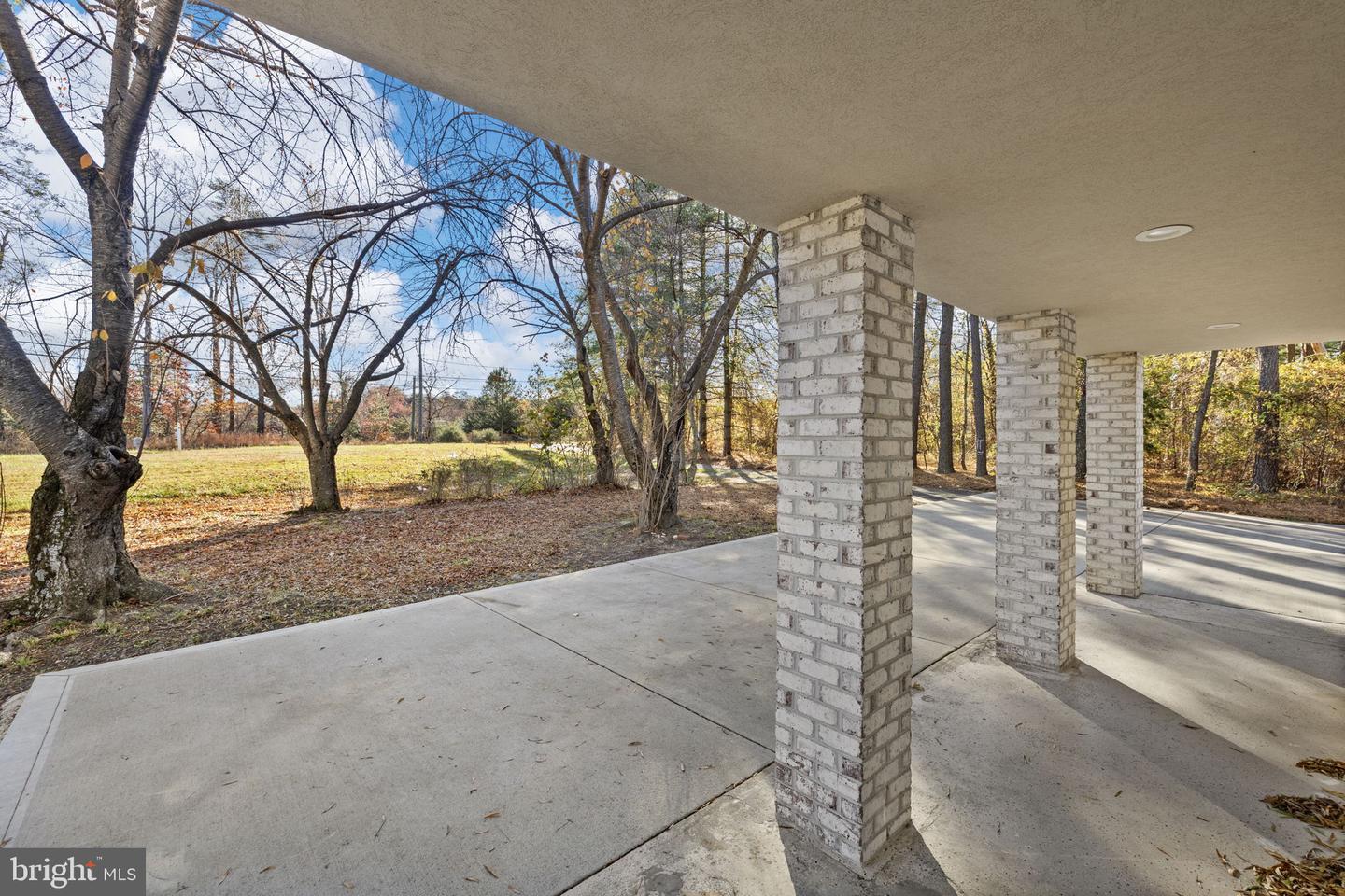 44 RAVENWOOD DR, FREDERICKSBURG, Virginia 22406, 3 Bedrooms Bedrooms, 12 Rooms Rooms,3 BathroomsBathrooms,Residential,For sale,44 RAVENWOOD DR,VAST2044490 MLS # VAST2044490