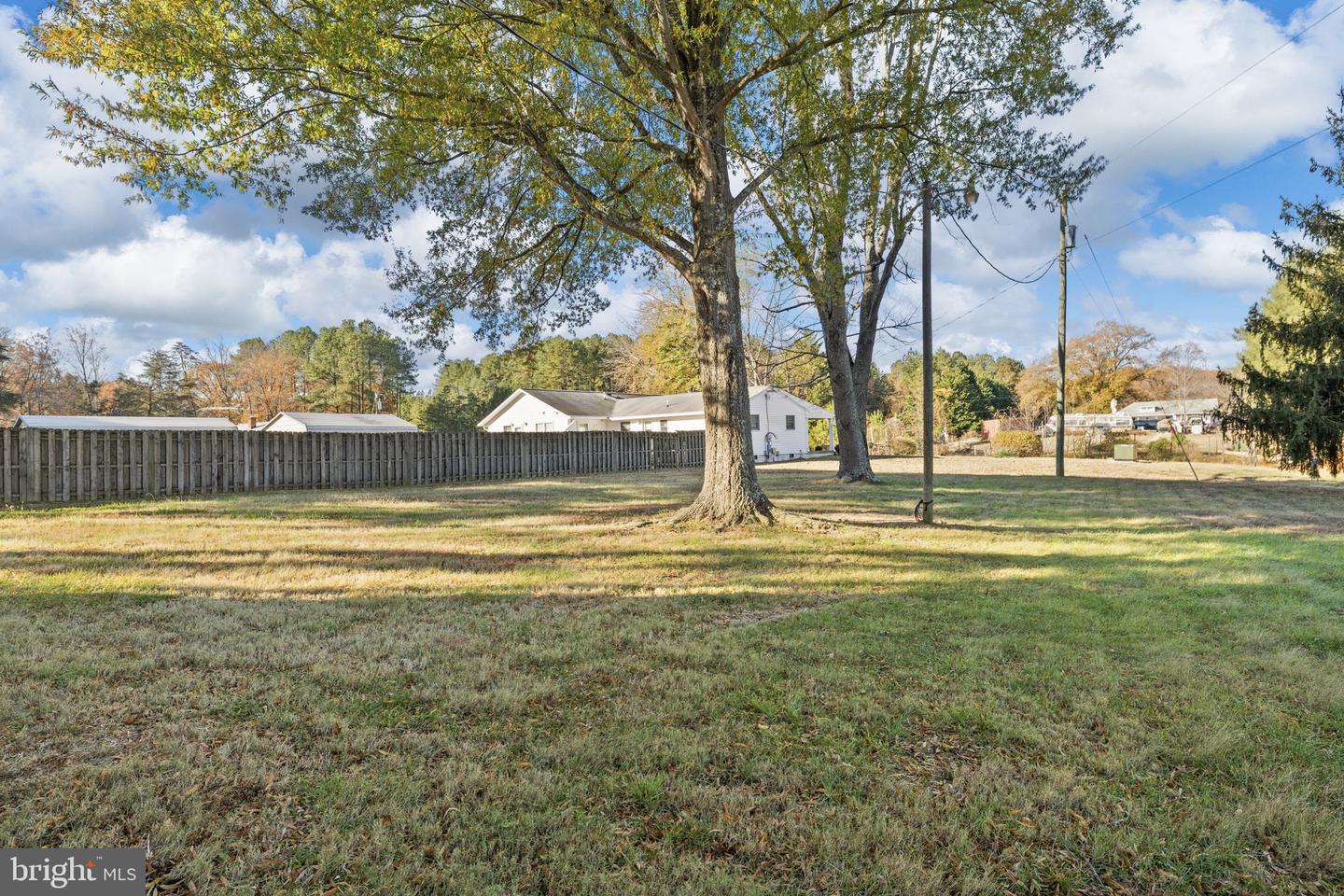 44 RAVENWOOD DR, FREDERICKSBURG, Virginia 22406, 3 Bedrooms Bedrooms, 12 Rooms Rooms,3 BathroomsBathrooms,Residential,For sale,44 RAVENWOOD DR,VAST2044490 MLS # VAST2044490