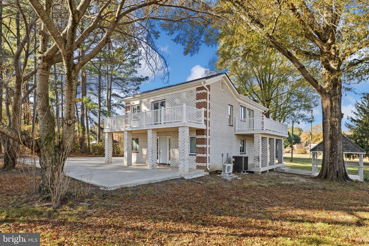 44 RAVENWOOD DR, FREDERICKSBURG, Virginia 22406, 3 Bedrooms Bedrooms, 12 Rooms Rooms,3 BathroomsBathrooms,Residential,For sale,44 RAVENWOOD DR,VAST2044490 MLS # VAST2044490