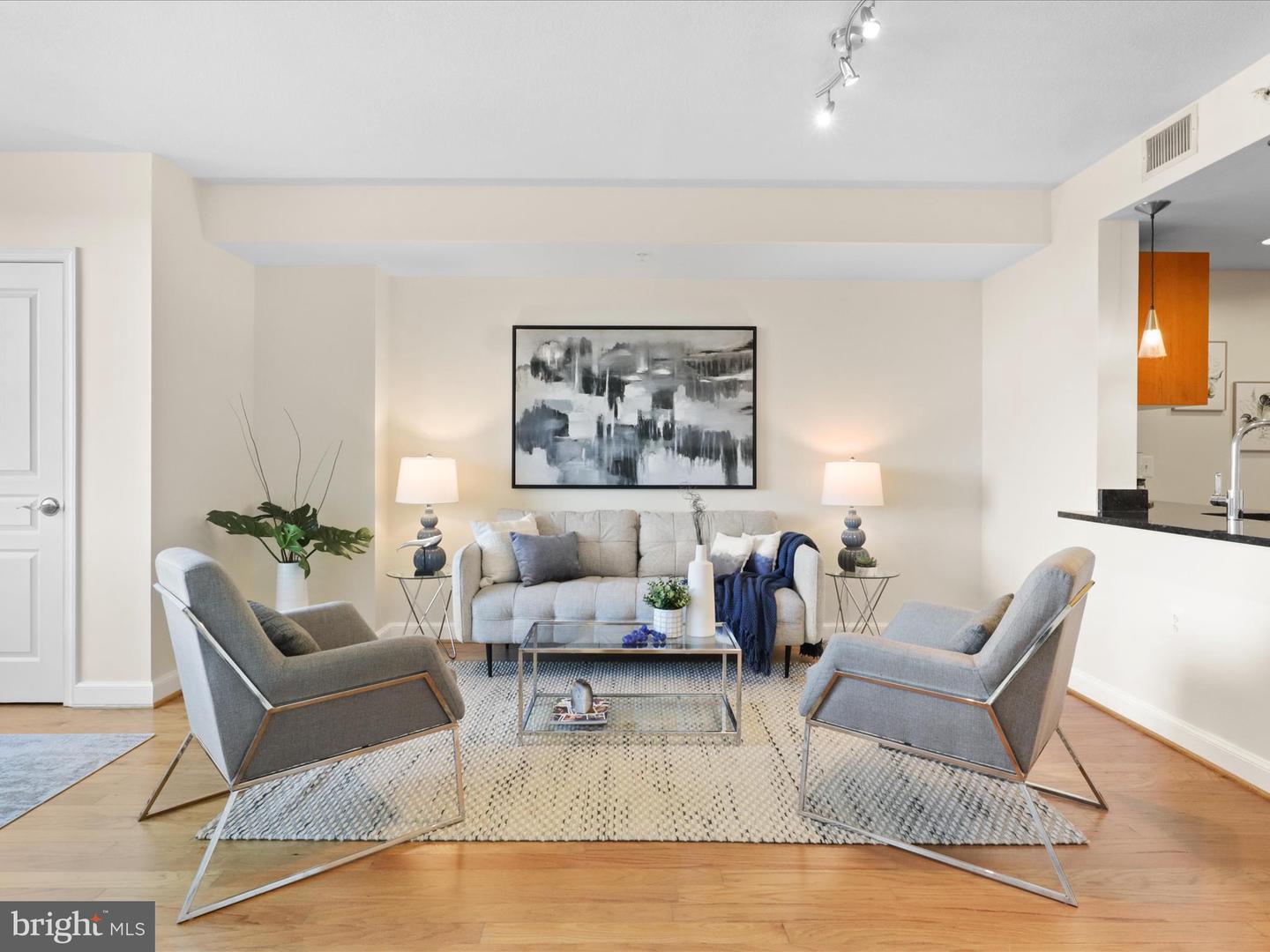 2451 MIDTOWN AVE #921, ALEXANDRIA, Virginia 22303, 1 Bedroom Bedrooms, ,1 BathroomBathrooms,Residential,For sale,2451 MIDTOWN AVE #921,VAFX2280862 MLS # VAFX2280862