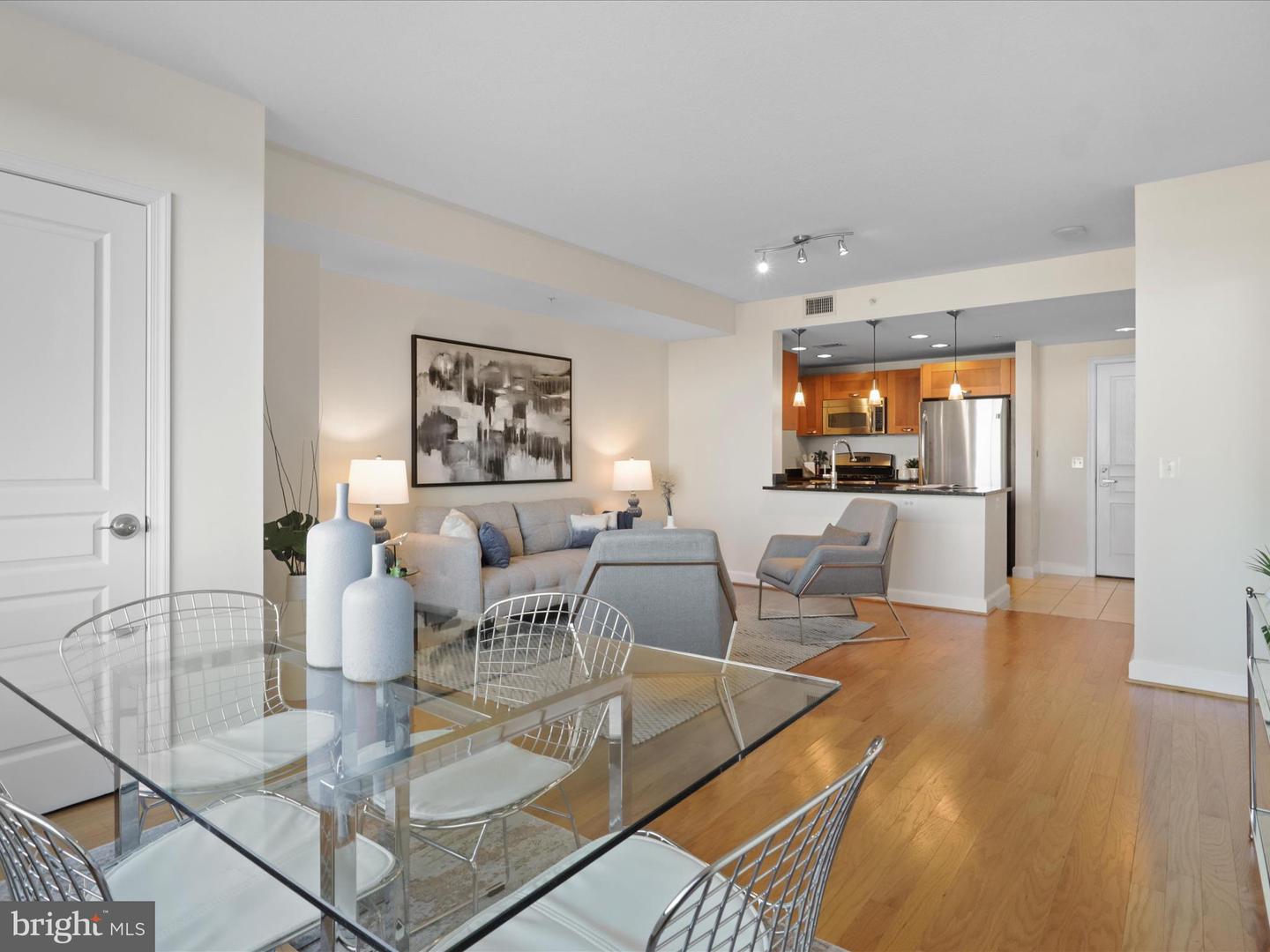 2451 MIDTOWN AVE #921, ALEXANDRIA, Virginia 22303, 1 Bedroom Bedrooms, ,1 BathroomBathrooms,Residential,For sale,2451 MIDTOWN AVE #921,VAFX2280862 MLS # VAFX2280862