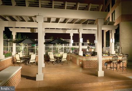 2451 MIDTOWN AVE #921, ALEXANDRIA, Virginia 22303, 1 Bedroom Bedrooms, ,1 BathroomBathrooms,Residential,For sale,2451 MIDTOWN AVE #921,VAFX2280862 MLS # VAFX2280862