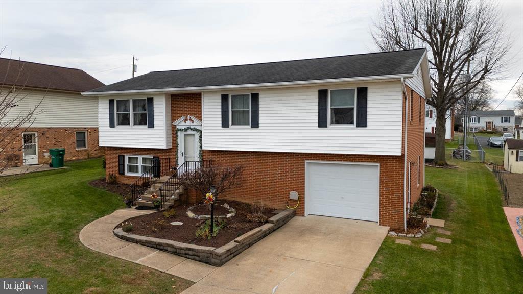 138 FIRST ST, BROADWAY, Virginia 22815, 4 Bedrooms Bedrooms, ,2 BathroomsBathrooms,Residential,For sale,138 FIRST ST,VARO2002758 MLS # VARO2002758 138 FIRST ST, BROADWAY, Virginia 22815, 4 Bedrooms Bedrooms, ,2 BathroomsBathrooms,Residential,For sale,138 FIRST ST,VARO2002758 MLS # VARO2002758