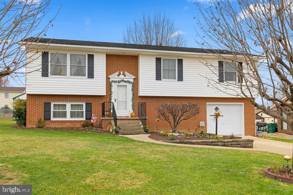 138 FIRST ST, BROADWAY, Virginia 22815, 4 Bedrooms Bedrooms, ,2 BathroomsBathrooms,Residential,For sale,138 FIRST ST,VARO2002758 MLS # VARO2002758 138 FIRST ST, BROADWAY, Virginia 22815, 4 Bedrooms Bedrooms, ,2 BathroomsBathrooms,Residential,For sale,138 FIRST ST,VARO2002758 MLS # VARO2002758